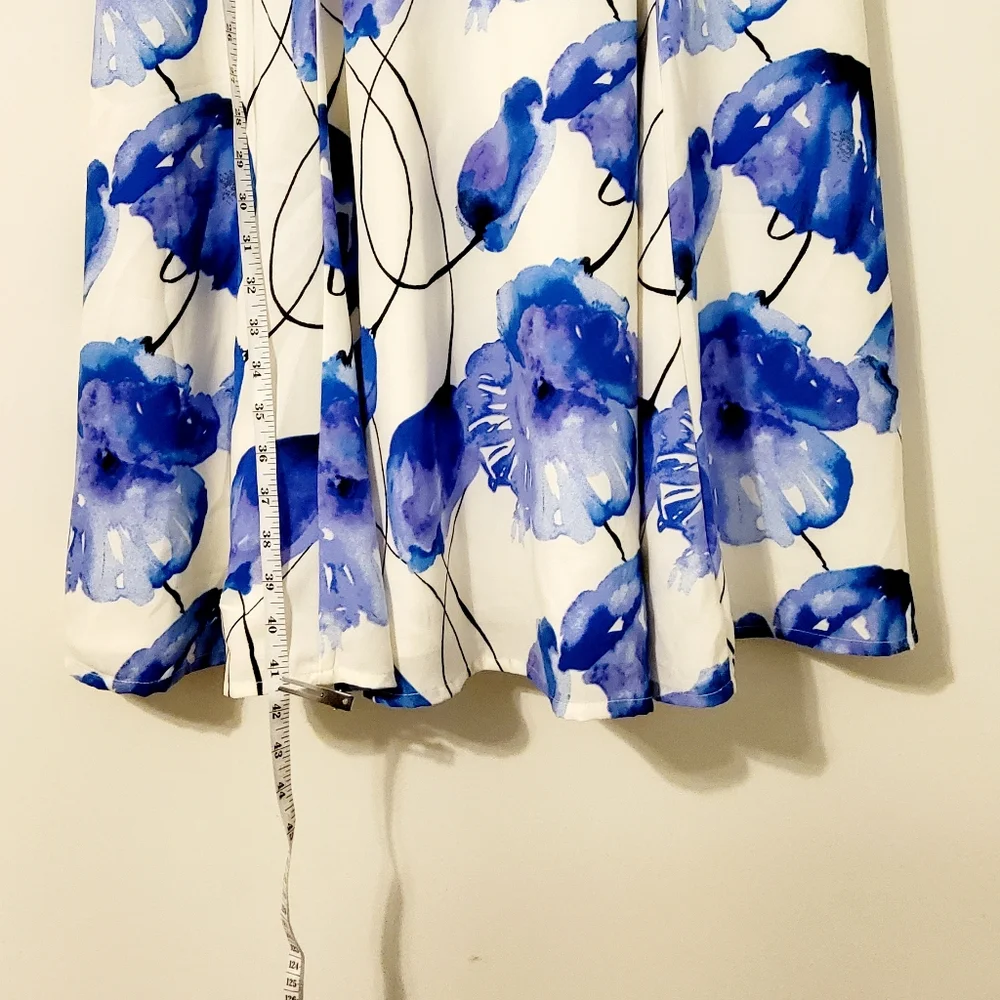 Midnight Velvet Blue/White/Purple Floral Print Surplice Pleated Fit & Flare Sz10 - Picture 4 of 9